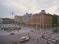 Trg Republike (današnji Trg bana Jelačića) oko 1987. godine.jpg